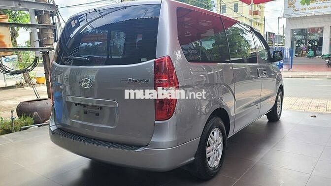 Xe 9 Chỗ Hyundai Starex 2015 Máy Xăng, Xe Đẹp
