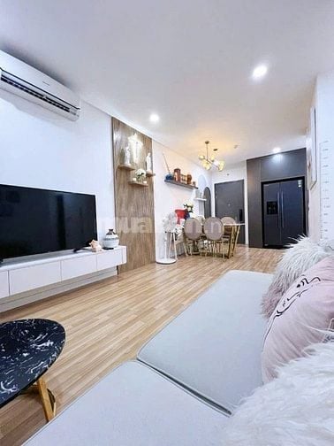 Chung cư Melody,Âu Cơ, TP: 75m2, 2p ngủ rộng, ban công, nội thất, 11tr