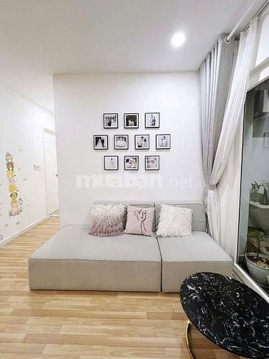 Chung cư Melody,Âu Cơ, TP: 75m2, 2p ngủ rộng, ban công, nội thất, 11tr