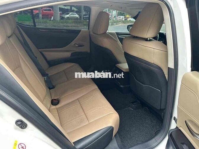 Lexus ES 2019 dk 2020