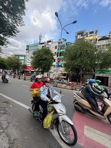 Nhà 6 tầng thu nhập 50tr/tháng Lý Thường Kiệt Tân Bình giá chỉ 29.8 tỷ