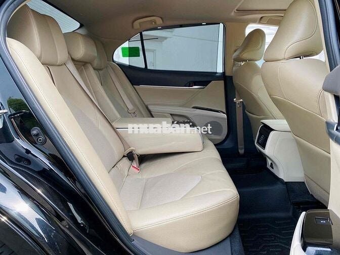 Toyota Camry 2020 2.5Q - 70000 km Đen Kem 1 Chủ