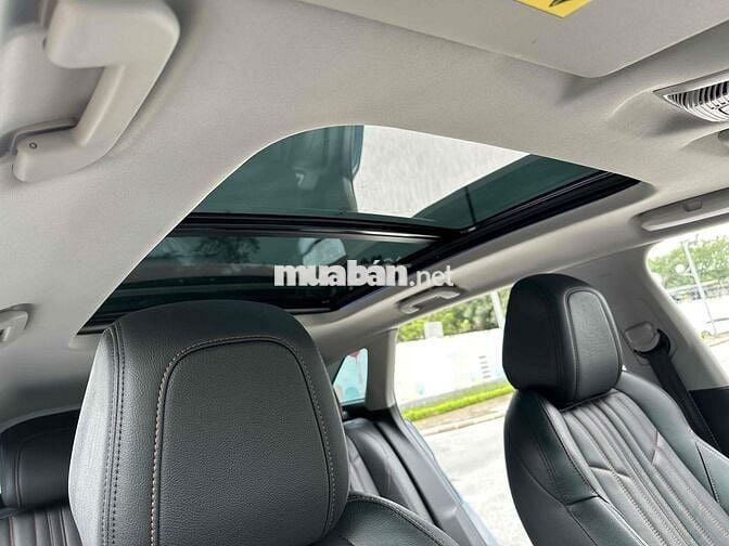 Peugeot 3008 Premium Sx 2022 Lướt 2v km