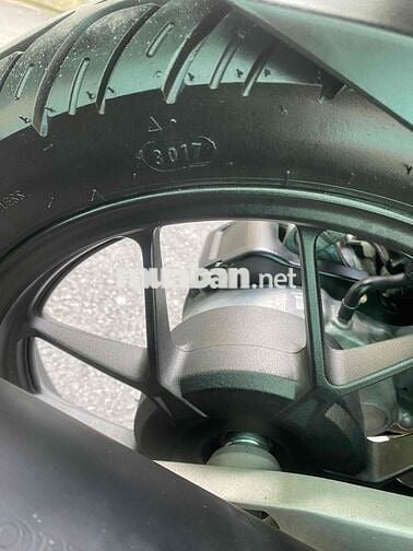 vario 150 màu trắng