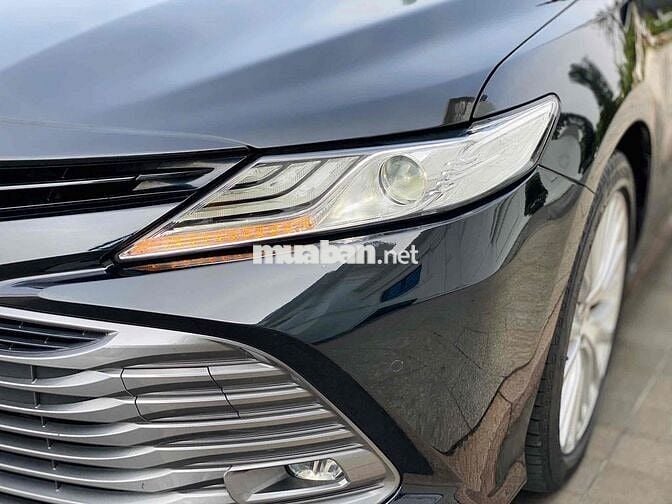 Toyota Camry 2020 2.5Q - 70000 km Đen Kem 1 Chủ