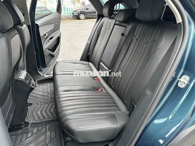 Peugeot 3008 Premium Sx 2022 Lướt 2v km