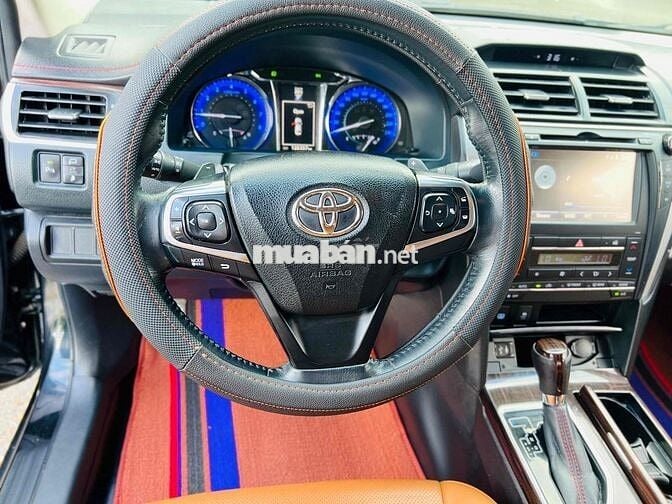 Toyota Camry 2018 2.5Q - Xe Cán Bộ Sử Dụng