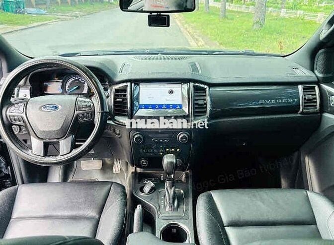 Ford Everest 2022 Titanium 2.0L 4x2 AT - 40000 km
