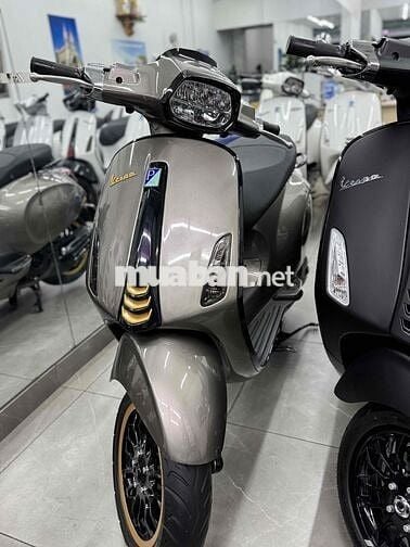 vespa sprint 125ABS iGet . model 2019 lét 2 tầng
