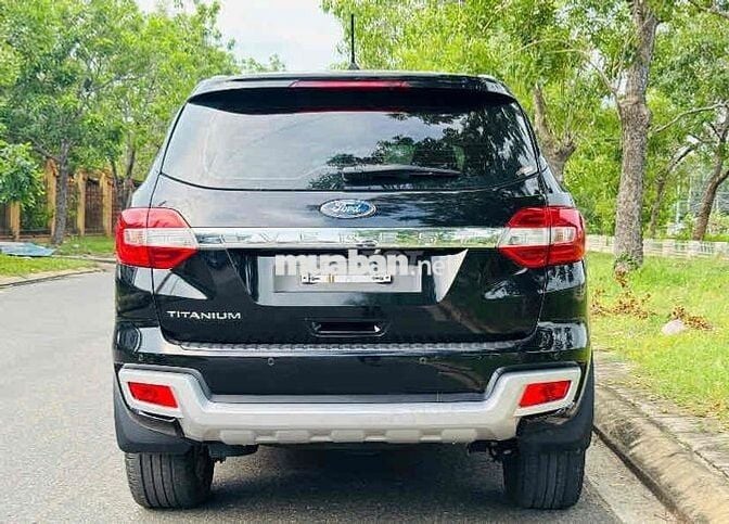 Ford Everest 2022 Titanium 2.0L 4x2 AT - 40000 km