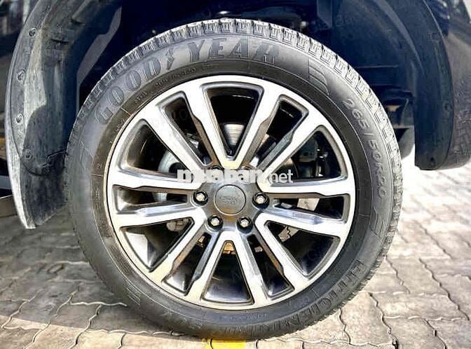 Ford Everest 2022 Titanium 2.0L 4x2 AT - 40000 km