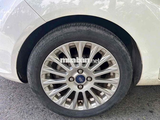 Ford Fiesta 2016 1.5 AT Titanium - 70000 km