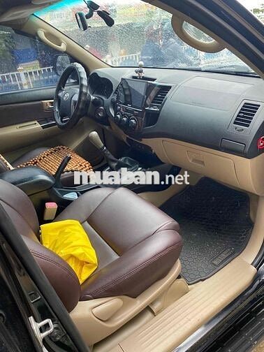 Toyota Fortuner 2014 2.5G 4x2 - 100000 km