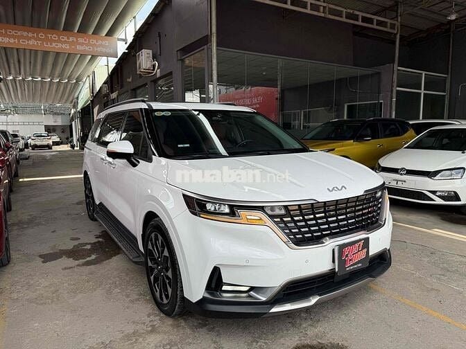Kia Carnival 2022 Signature 3.5G 17000 km một chủ