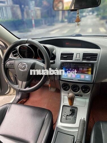 Mazda 3 2016 1.5 AT - 130000 km