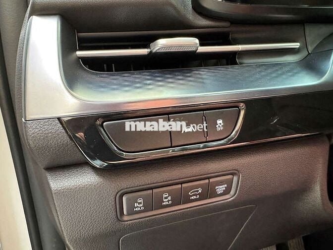 Kia Carnival 2022 3.5G Signature,màu trắng,17000km