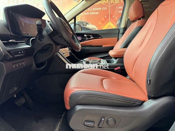 Kia Carnival 2022 3.5G Signature,màu trắng,17000km