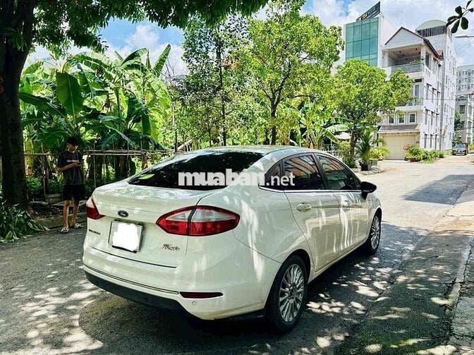 Ford Fiesta 2016 1.5 AT Titanium - 70000 km