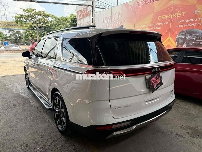 Kia Carnival 2022 Signature 3.5G 17000 km một chủ