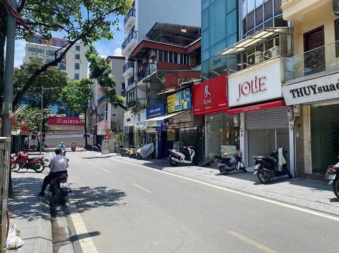 Chính chủ cho thuê nhà mặt phố ( nhà 3T cho thuê T1&2 )