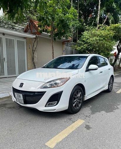 Mazda 3 2016 1.5 AT - 130000 km