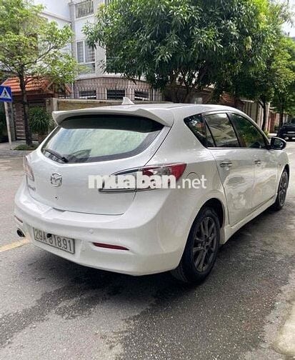 Mazda 3 2016 1.5 AT - 130000 km