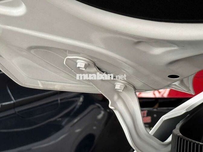 Kia Carnival 2022 3.5G Signature,màu trắng,17000km