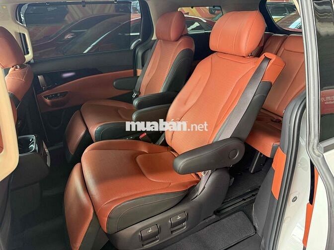 Kia Carnival 2022 Signature 3.5G 17000 km một chủ