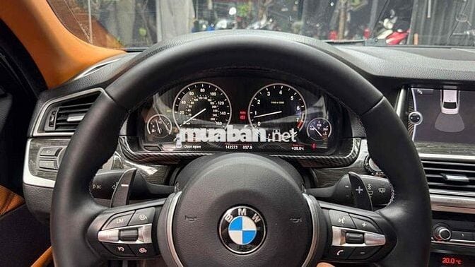 BMW 5 Series 2017 528i - 140000 km