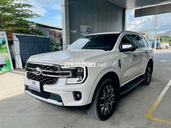 Everest Tita 2 cầu 2022 xe đẹp-Giá thương lượng