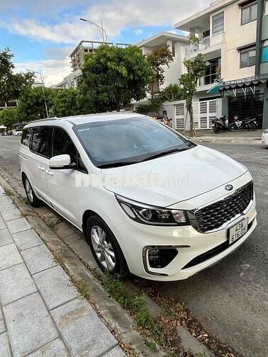 Kia Sedona 2021 2.2 DAT DELUXE - 40000 km