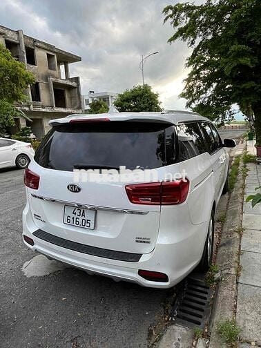 Kia Sedona 2021 2.2 DAT DELUXE - 40000 km