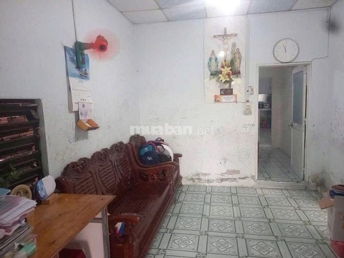 BÁN ĐẤT TẶNG NHÀ Ở TÂN HIỆP- HÓC MÔN, DT 102m2. GIÁ 750 TRIỆU, SHR