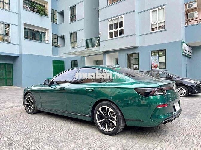 VinFast Lux A2.0 2022 A2.0 Tiêu chuẩn - 700000 km