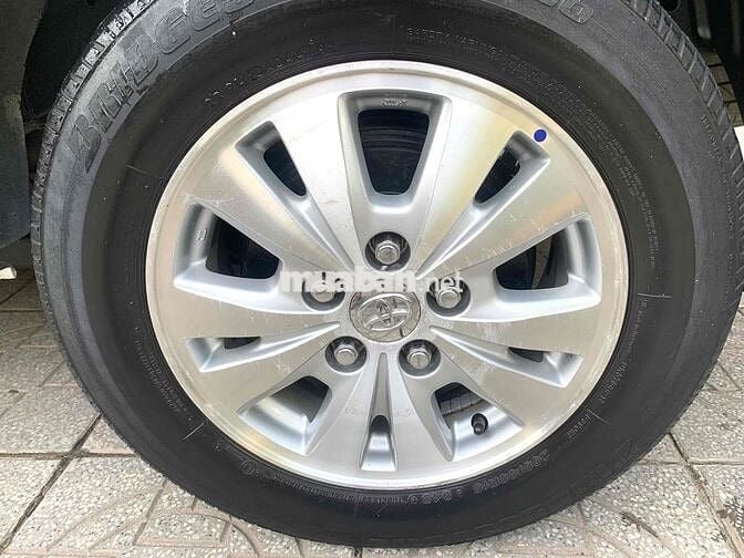 Toyota Innova 2009 G - 156 km