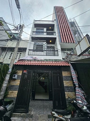 Ccg Bán nhà 1 sẹc Lê Văn Quới: 4mx16m đúc 1 trệt 2 lầu