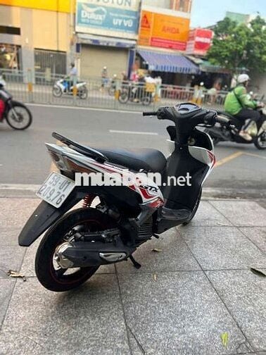 Yamaha Luvias 2013 mới 90% biển số thành phố