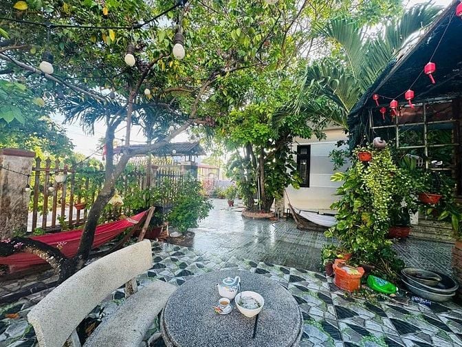 Bán Nhà 18x31(492m2) 200m2 TC 2 Mặt Tiền Giá Rẻ Gần Biển