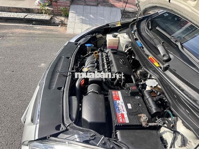 Hyundai i20 2011 1.4 AT - 102000 km