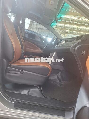 Toyota Innova E 2.0 MT 2020