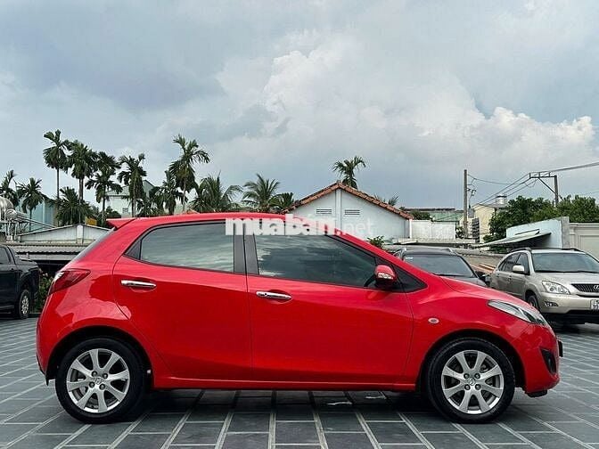 Mazda 2 2013 bản S odo 8v cực đẹp