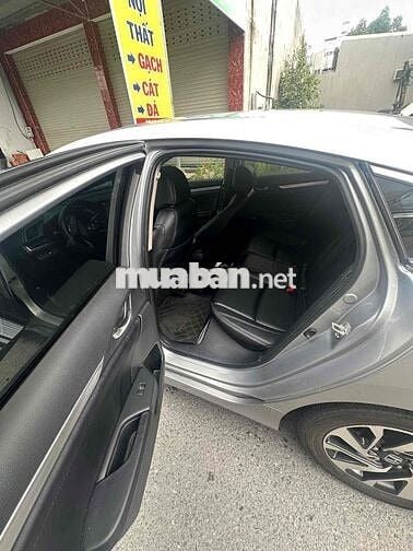 Honda Civic 2019 E 1.8 AT - 100000 km