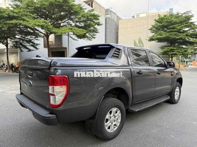 Ford Ranger 2016 giá rẻ ngang 2015 fom cũ