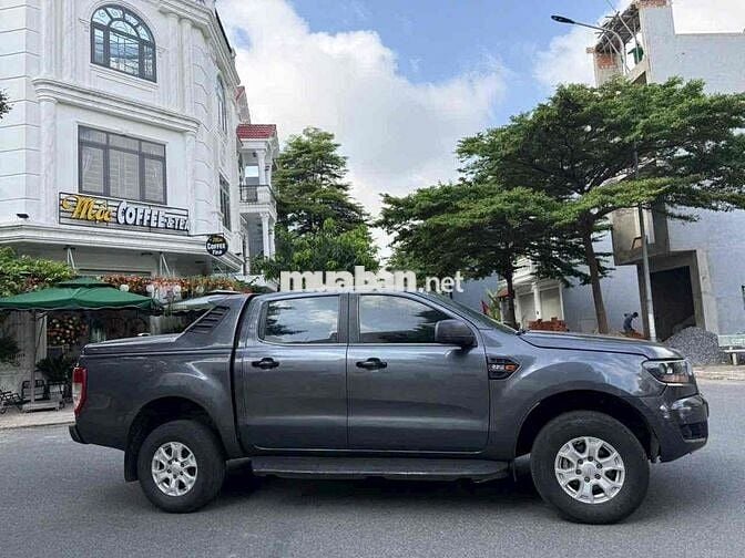 Ford Ranger 2016 giá rẻ ngang 2015 fom cũ