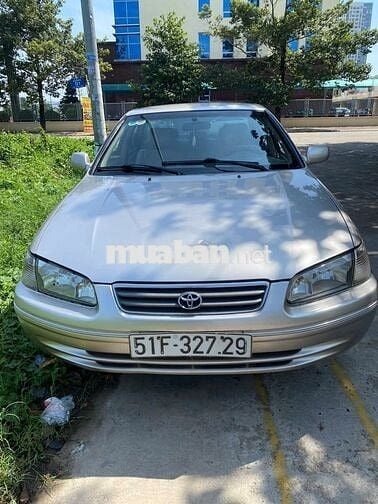 Toyota Camry 2001 xe gia đình cần bán