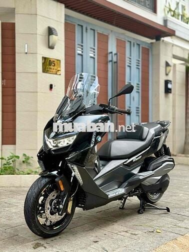 BMW C400GT bản Triple Black chạy ít
