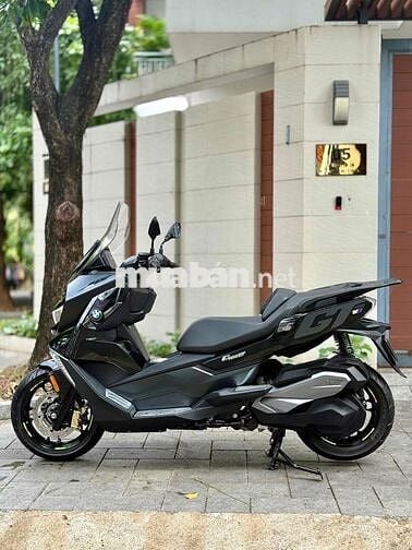 BMW C400GT bản Triple Black chạy ít