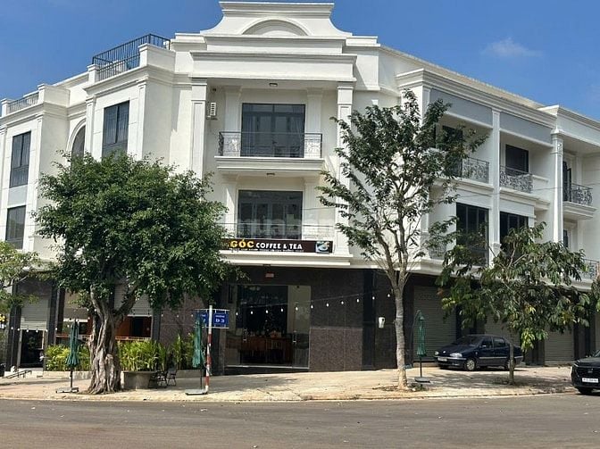 Bán nhà liền kề tại Chợ Đầu Mối Dầu Giây, Thống Nhất, Đồng Nai