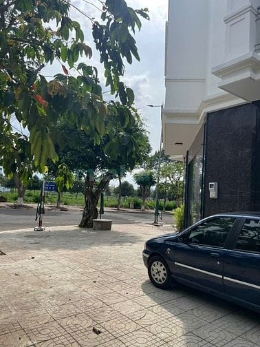 Bán nhà liền kề tại Chợ Đầu Mối Dầu Giây, Thống Nhất, Đồng Nai