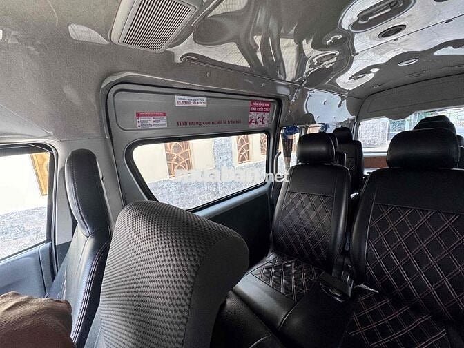 Toyota Hiace 2013 MT XĂNG 2.7 - 71000 km